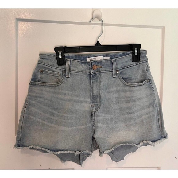 Signature By Levi Strauss & Co. Pants - Signature By Levi Strauss & Co. Womens High Rise Shorts Cut-Off Frayed Stretch 8